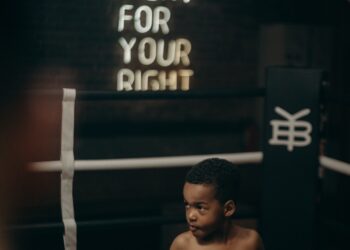 अपने और अपने जीवन के बारे में अपनी दिलचस्प कहानियाँ साझा करने के लिए आप सभी का स्वागत है।